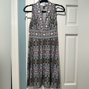 Paisley Midi Dress with V-Neck and Defined Waist in Black, Pink & Blue